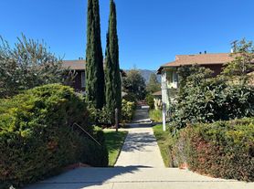 Valihi Way, 3633, 3633