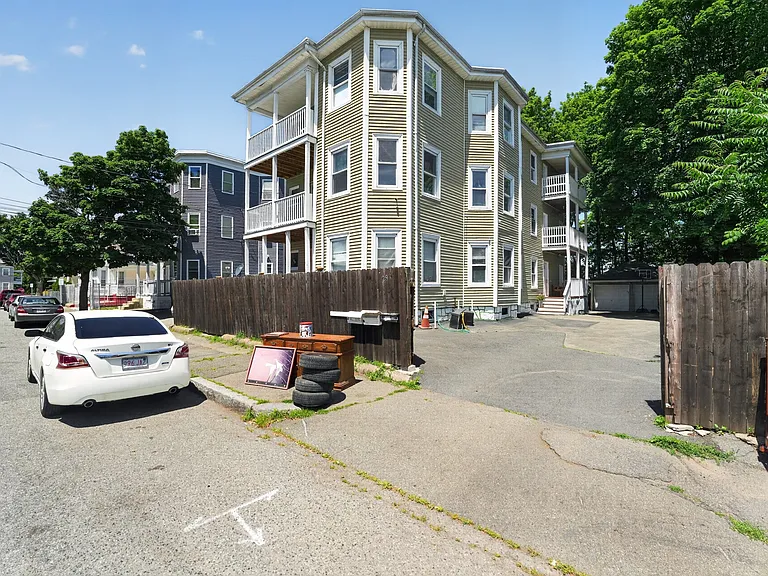 29 Park St #2 — Photo 8