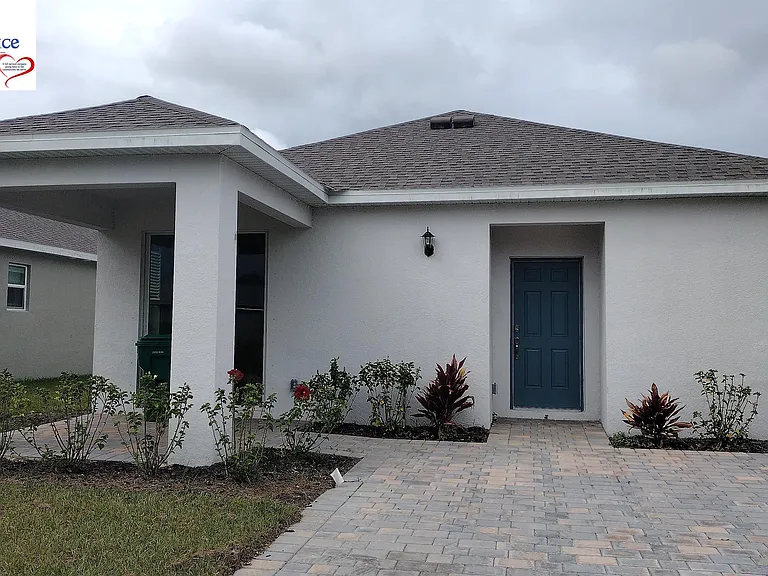 816 Friendship Cir — Photo 12
