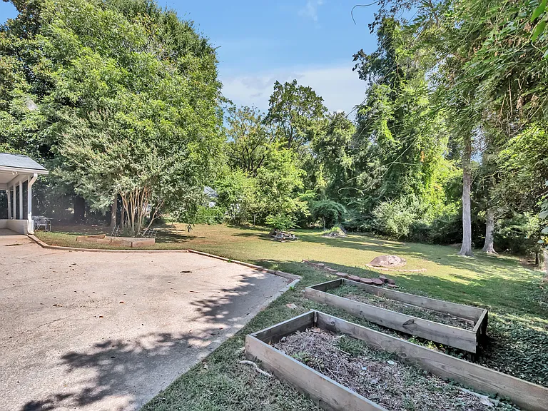 316 Hillsboro St — Photo 31