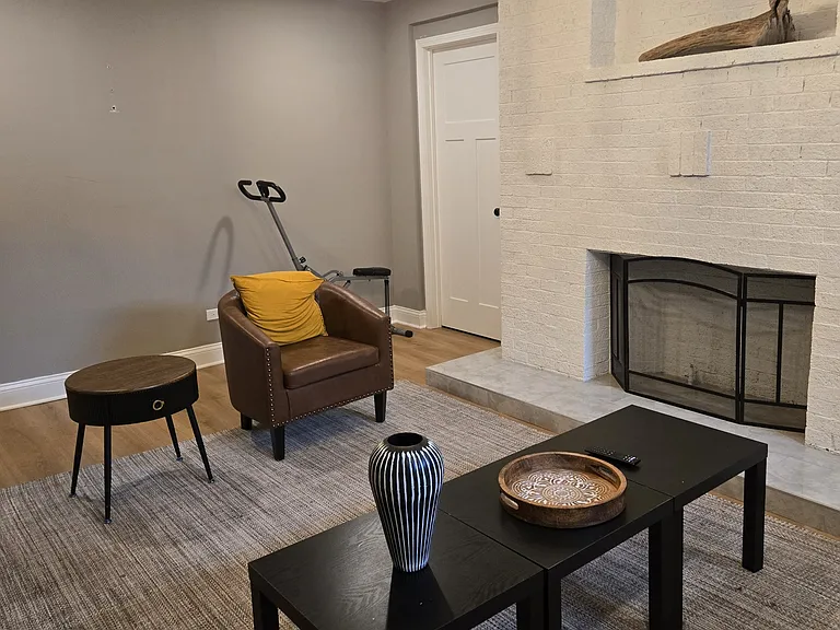 5017 S Drexel Blvd #G01 — Photo 8