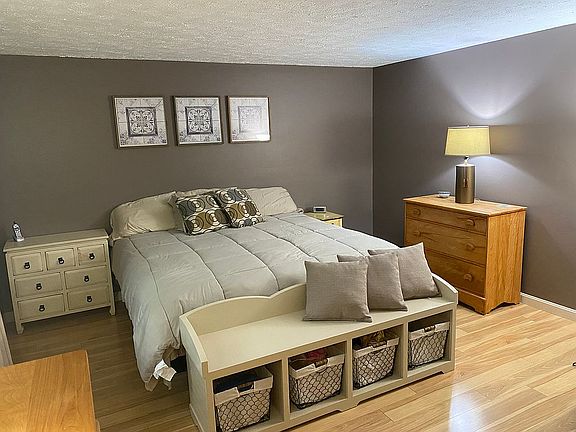 4th image of 15 Olympia Ave APT 2