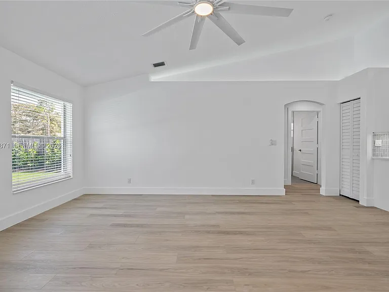 5923 Loxahatchee Pines Dr — Photo 40