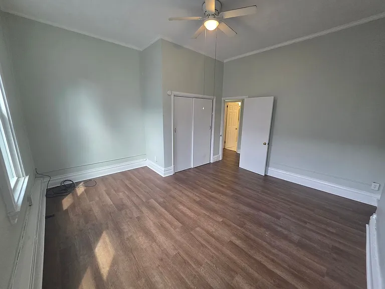 425 Walnut Street (Full Service) — Photo 30