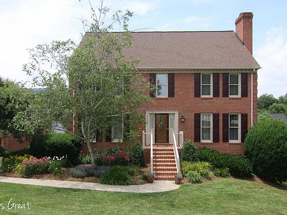 4th image of 4590 Chippenham Dr