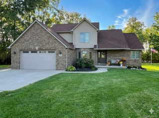 7070 Elms Rd, Swartz Creek, MI 48473