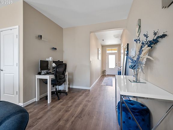 5th image of 16505 NE 93rd Way