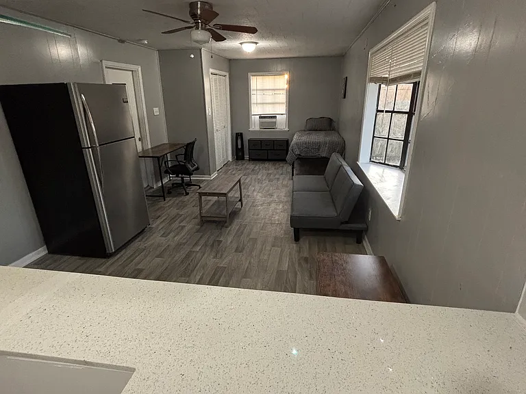 3122 Western Ave #1 — Photo 36