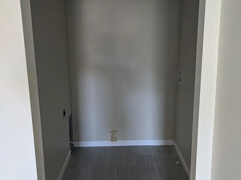 1609 N Erwin St #A-B — Photo 18