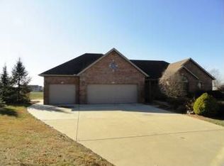 8 Sarah, Germantown, IL 61571