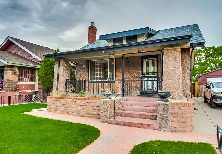 4435 N Clay St — Photo 1
