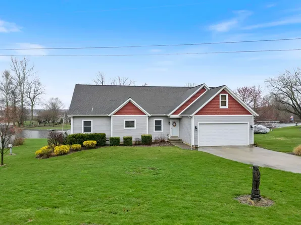 7114 E South Barbee Dr, Pierceton, IN 46562