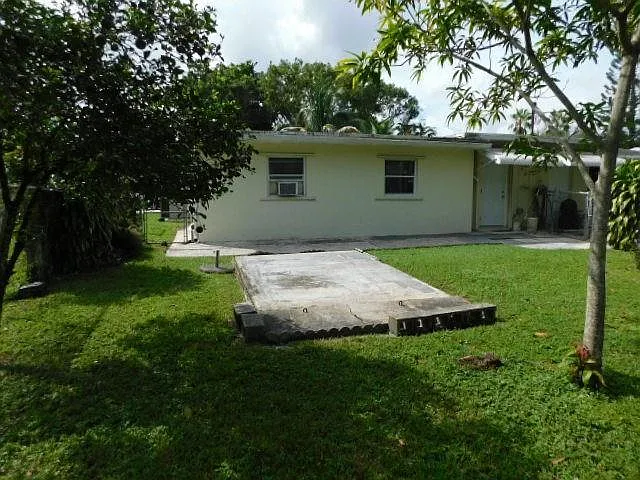 9459 SW 52nd Ct — Photo 24