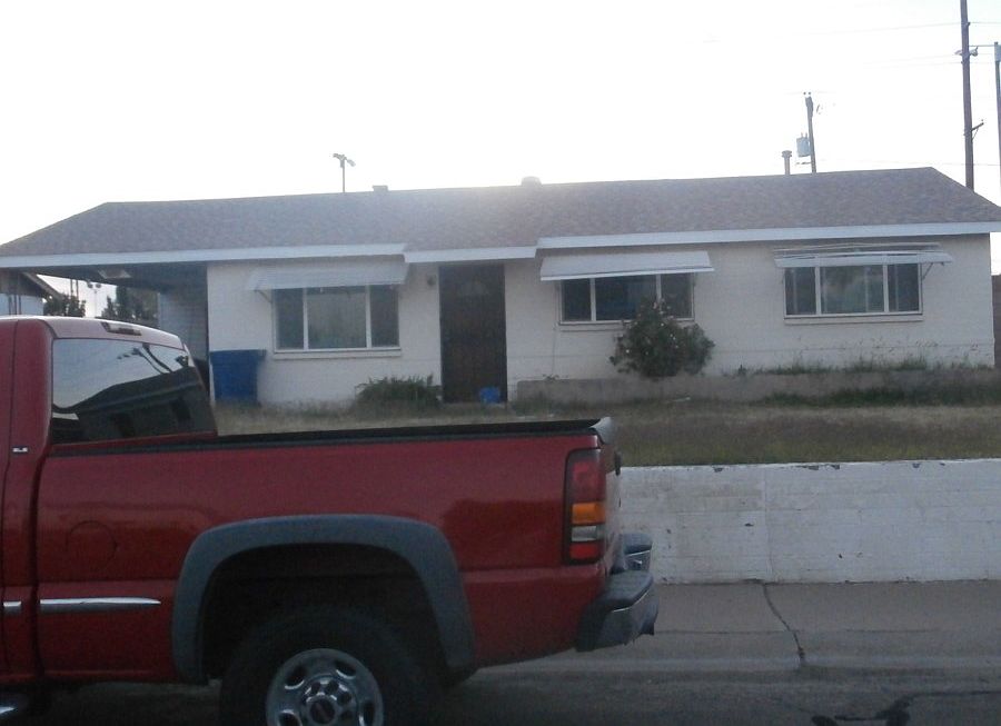 1st image of 2504 N Papago Dr