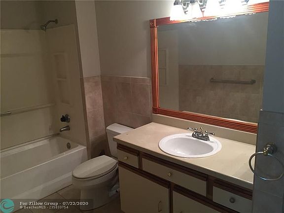 5th image of 8020 SW 21st Ct #8020