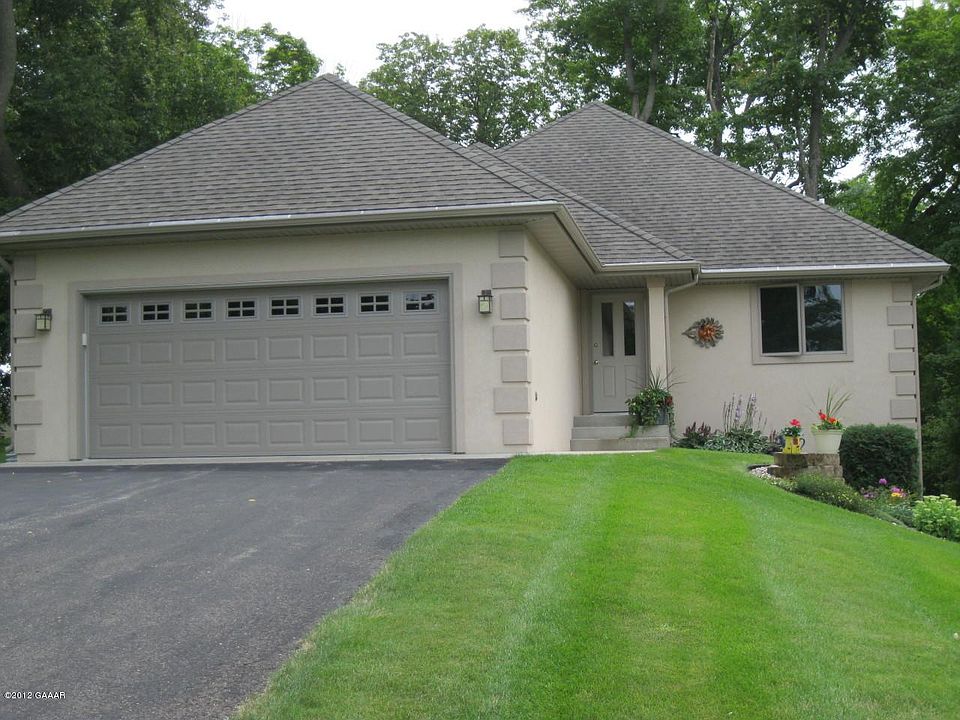 1st image of 3968 Geneva Golf Club Dr NE