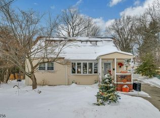 45 Wells Ct, Bloomfield Twp., NJ 07003