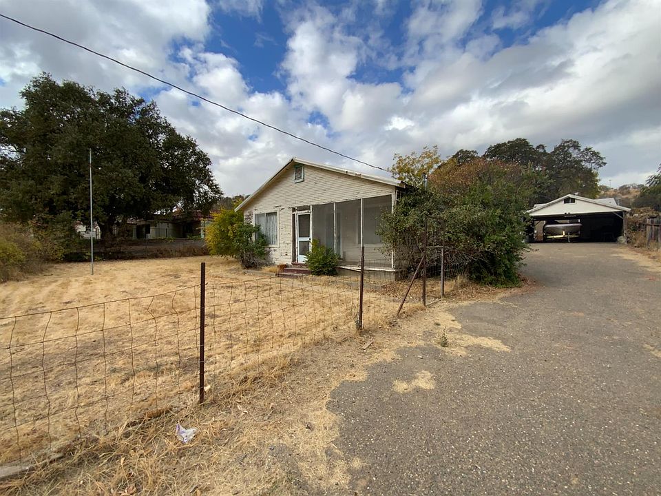 2nd image of 200 Sequoia Ave