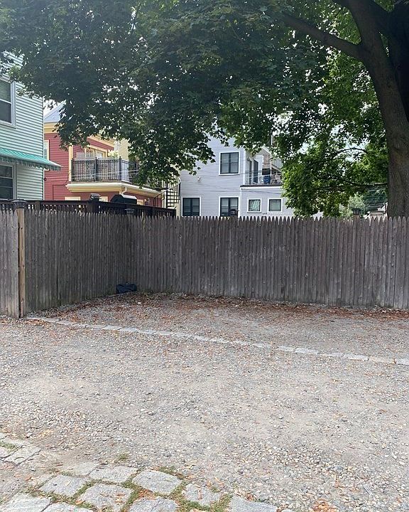 2nd image of 568 E 6th St #0