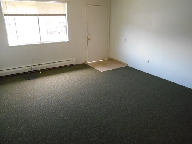 3234 W Fairview Pl — Photo 2