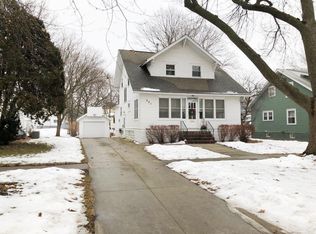 321 Otsego St, Storm Lake, IA 50588