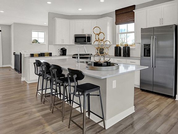 4th image of 7073 Adalene Ln