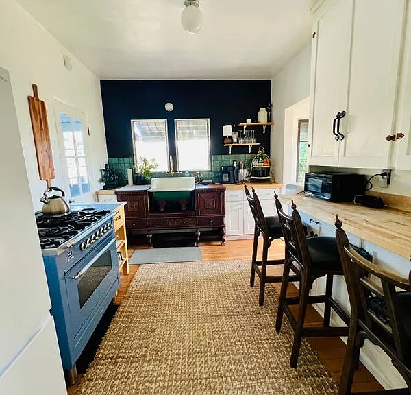 3934 Fernwood Ave — Photo 10