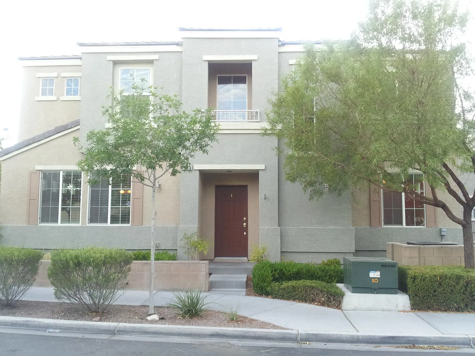 4 bed, 2.5 bath, 2000 sqft, $2,695 — Photo 1