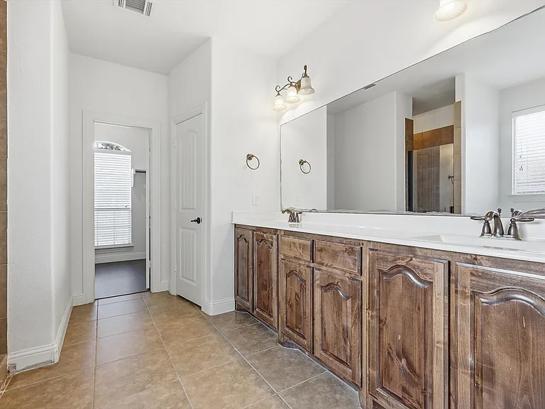 3600 Bright Star Way — Photo 13