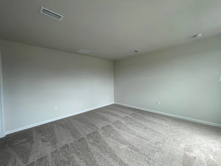 26033 Tulip Xing — Photo 24