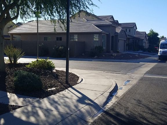 3rd image of 11809 W Patrick Ln