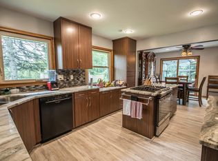 19725 W Julius Heil Dr, New Berlin, WI 53146