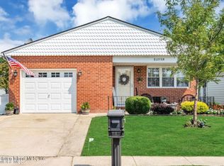 11 Purnell St, Toms River, NJ 08757
