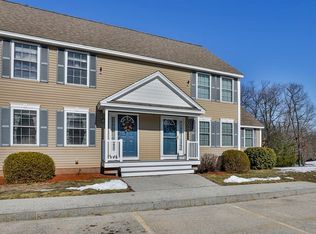 31 Overlook Cir #31, Hudson, NH 03051