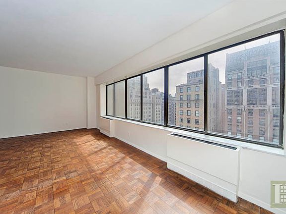 4th image of 900 Park Ave APT 14E