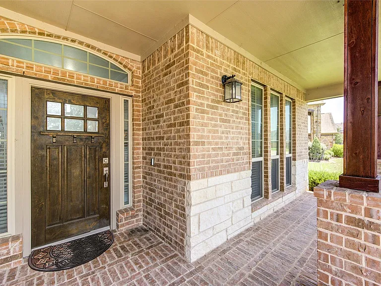 2415 Flowering Brook Ln — Photo 2