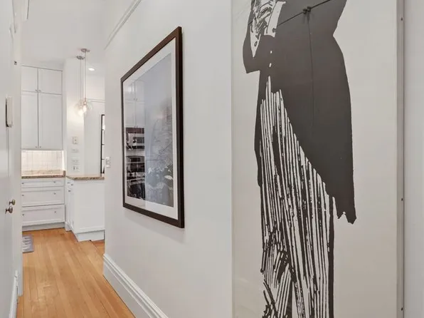 324 West 83rd Street image 4 of 11