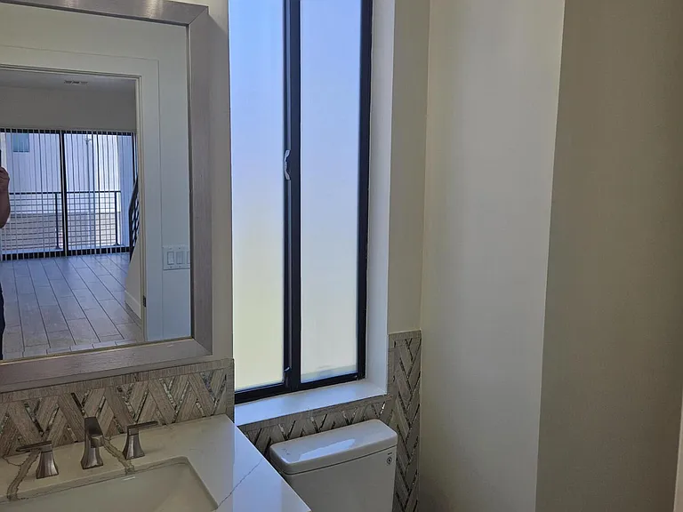 234 S Wilson St — Photo 11