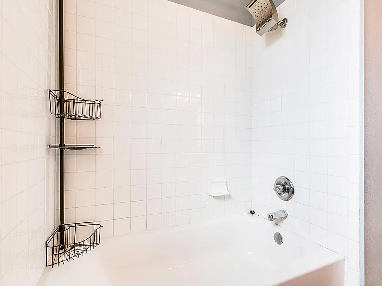 1221 Elmo Ln — Photo 20