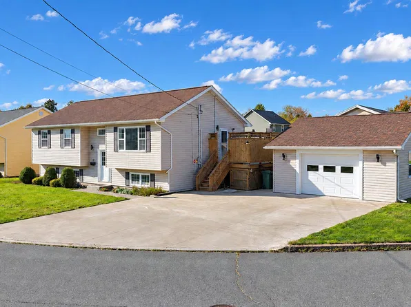 44 Lovat Cres, New Glasgow, NS B2H 0B2