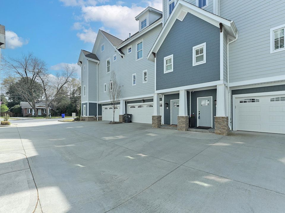 1st image of 15 Cureton St APT C