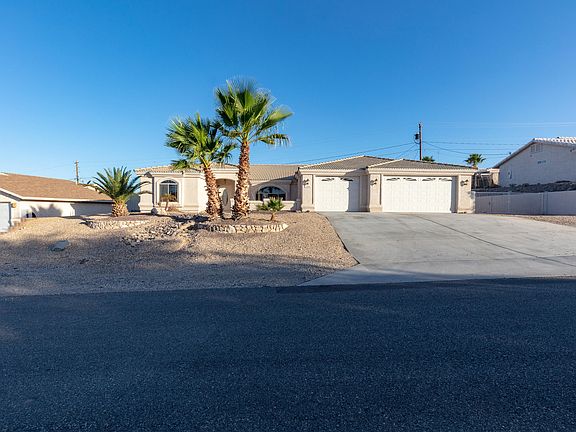2nd image of 3355 Fountain Palm Dr