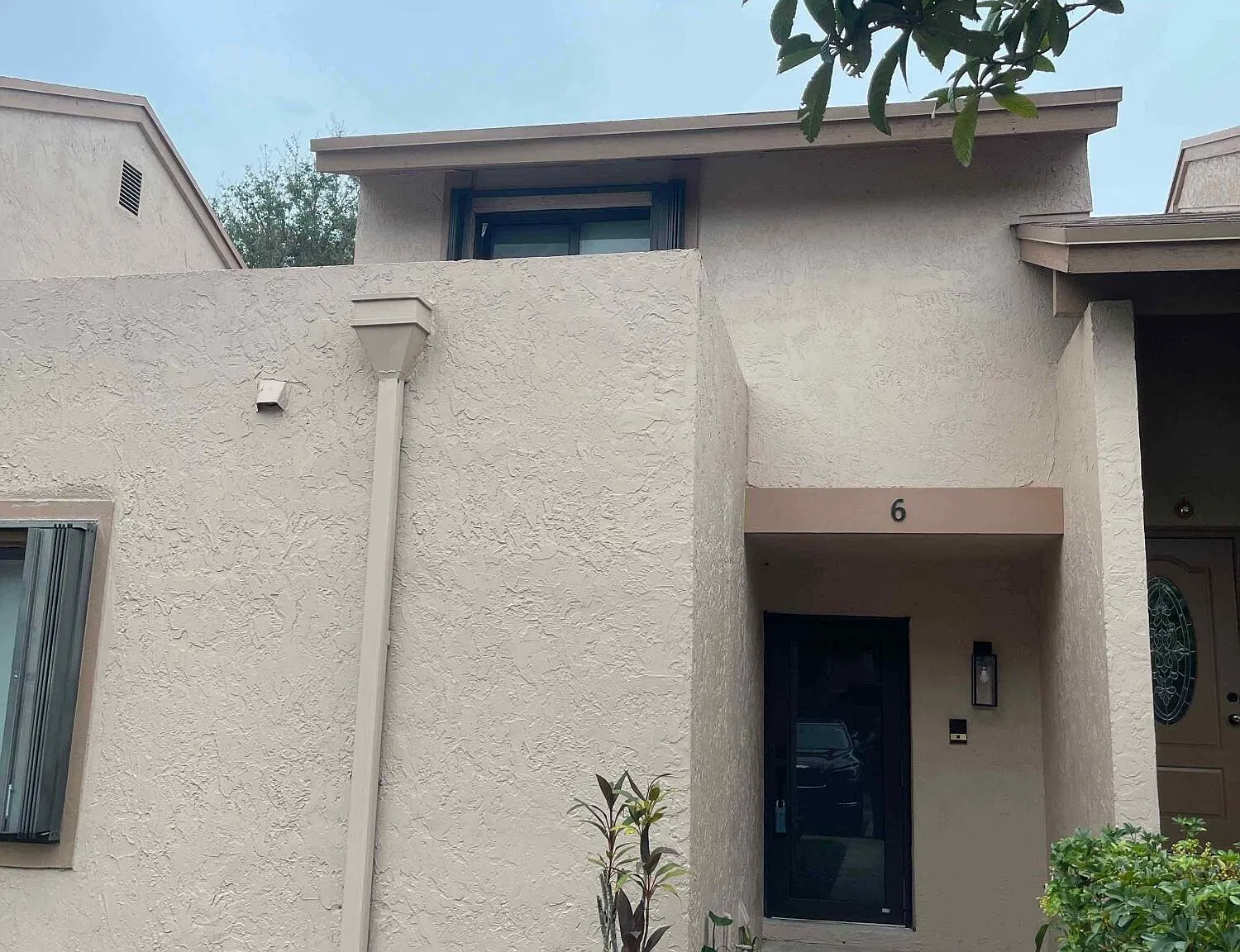 3 bed, 2.0 bath, 1324 sqft, $3,500 — Photo 3