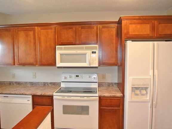 4th image of 6527 SW Deane Hill Dr #36