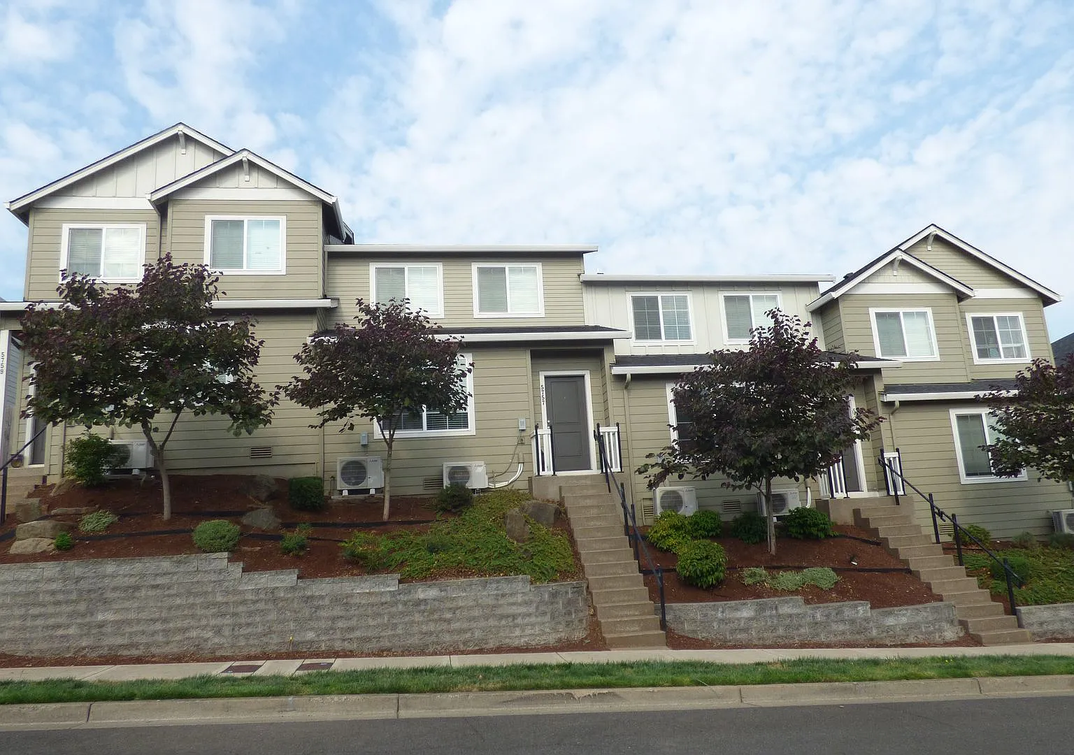 3 Bed 2.5 Bath townhome in South Salem! — Photo 4