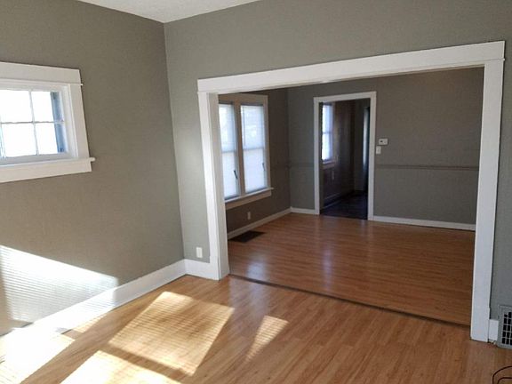 3rd image of 1711 9th Ave