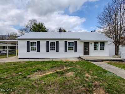 310 Carroll Ave, Harriman, TN, 37748