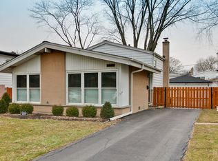 1256 S Walnut Ave, Arlington Heights, IL 60005