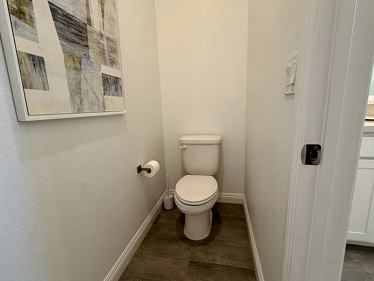 802 Royal Beekman St — Photo 34