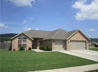 10850 Stonecrop Ln, Prairie Grove, AR 72753